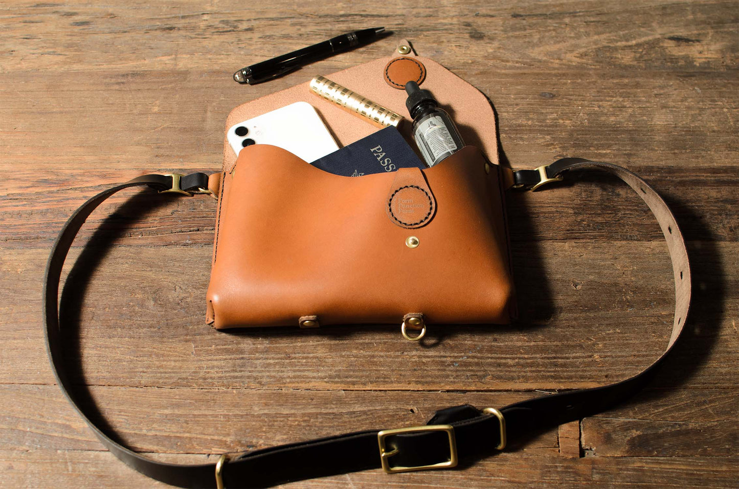 FFFanny — open view showing interior zipper pocket and organization