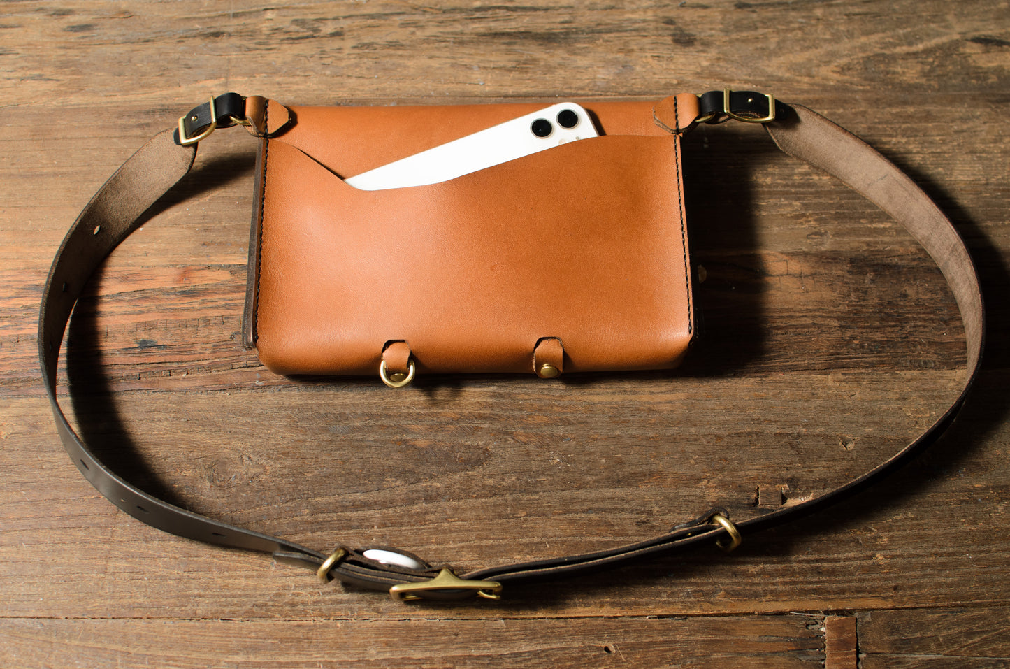 FFFanny — lifestyle shot worn crossbody