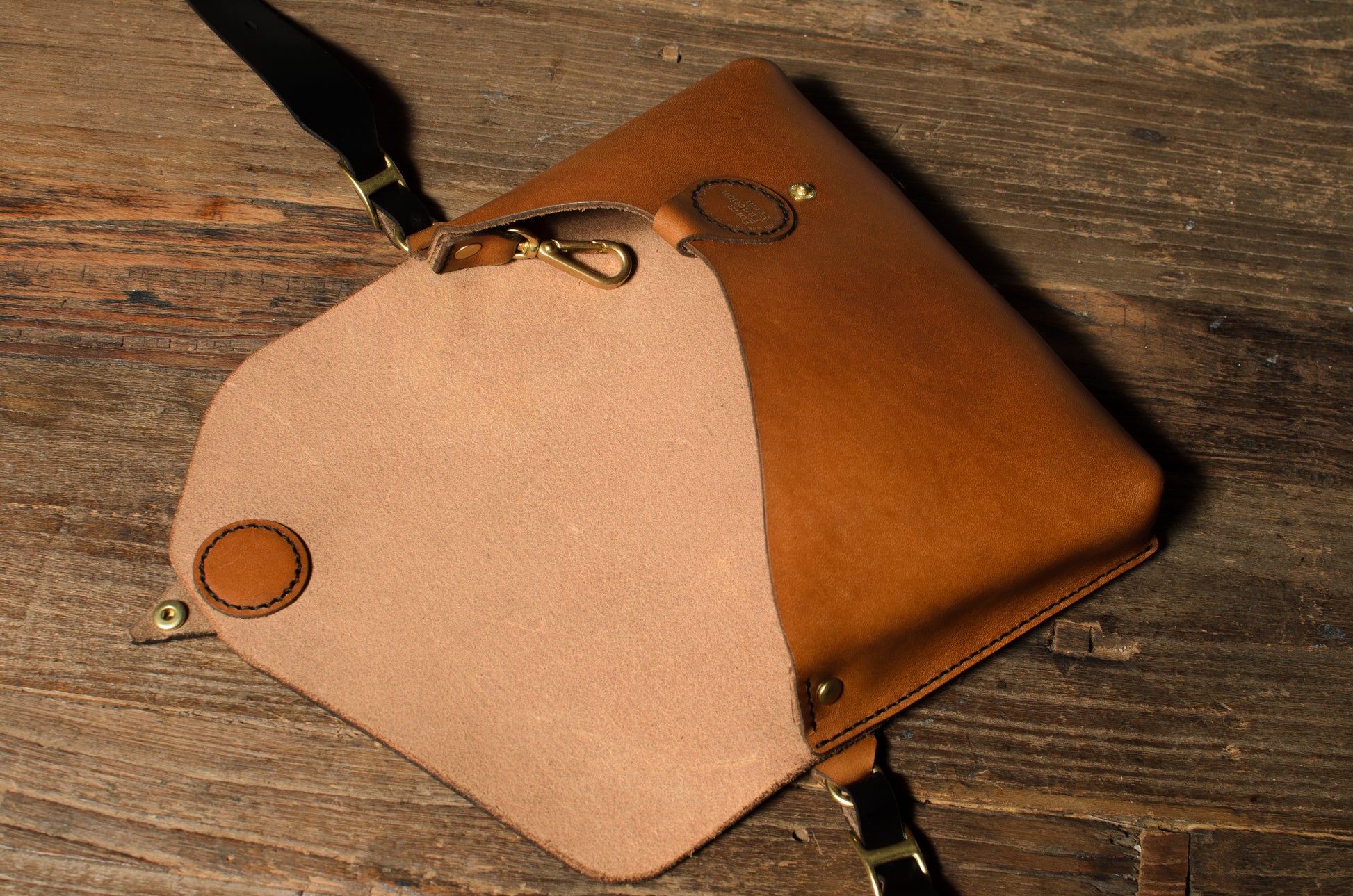FFFanny — detail showing Horween leather zipper pull and hardware