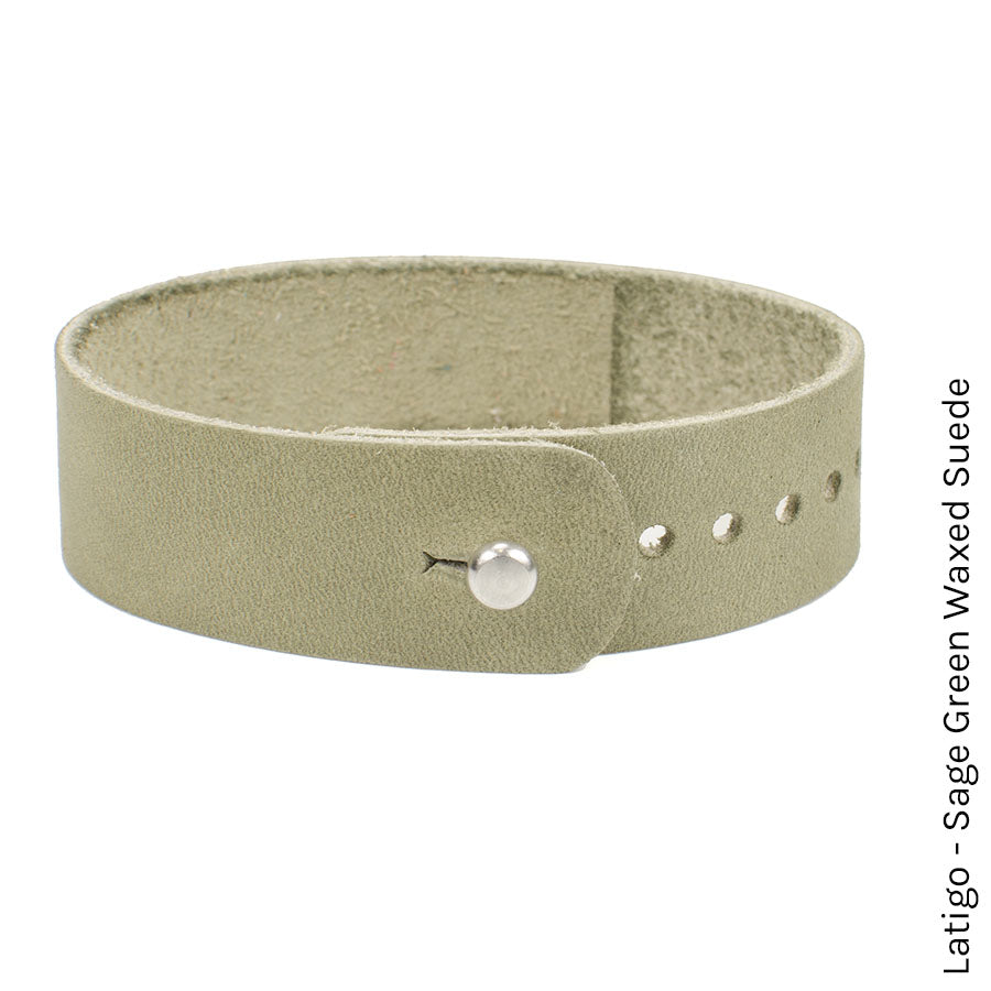 FFF Button-Stud Watchband Adjustable — flat lay showing band profile and taper