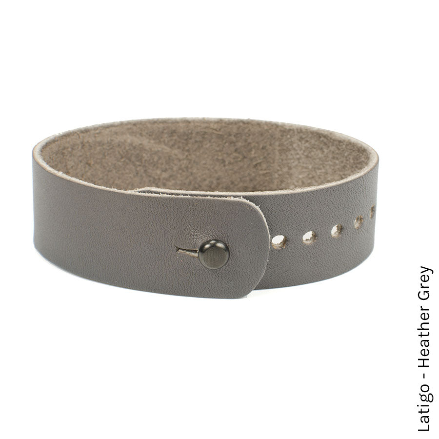 FFF Button-Stud Watchband Adjustable — close-up of stud hole spacing