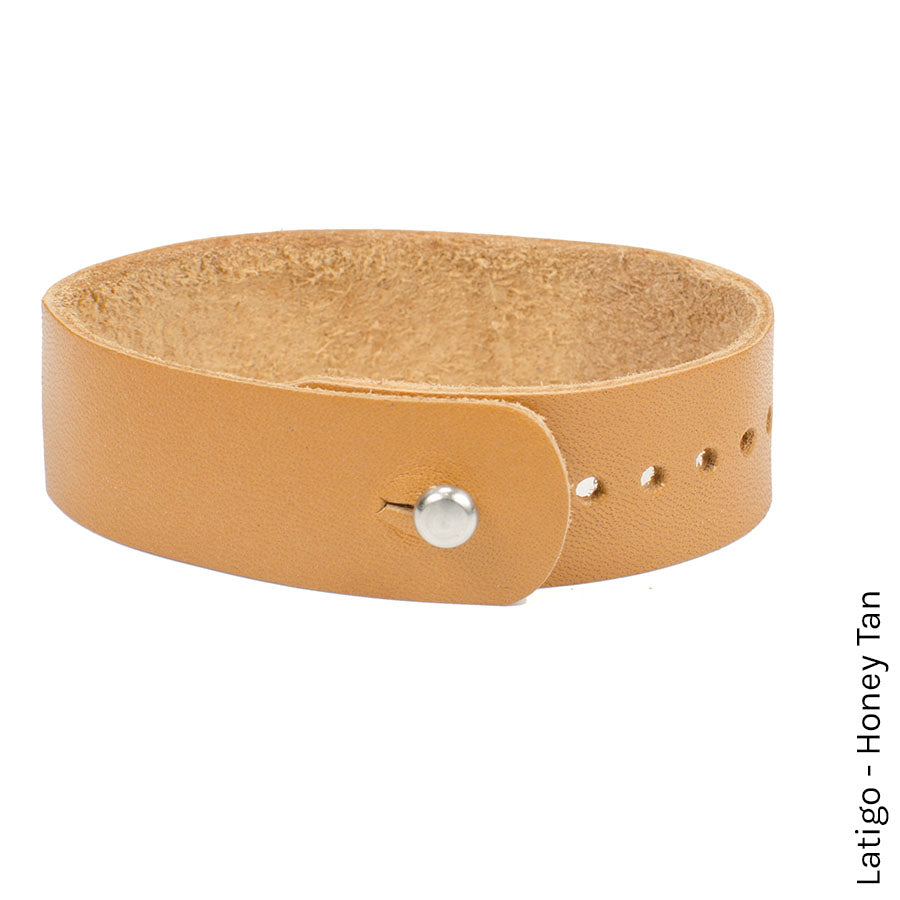 FFF Button-Stud Watchband Adjustable — detail showing lug width markings